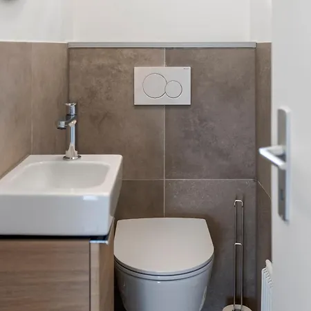 Bel Renove Avec Vue, A *