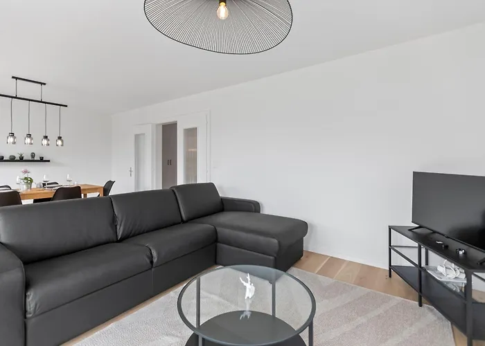 Apartment Bel Renove Avec Vue, A